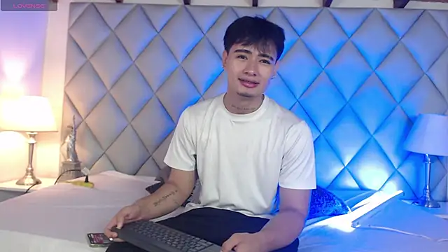 Clement Reyes online show from 11/11/25, 12:49