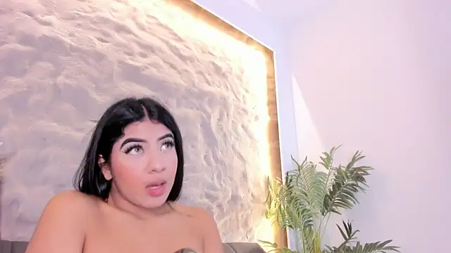 Snapshot of Naomy_gyal chatting on 02/24/26, 06:50 Naomy gyal online show from 02/24/26, 06:50