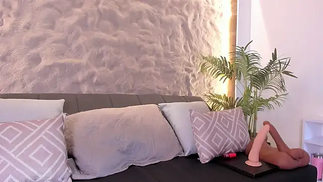 Snapshot of Naomy_gyal chatting on 02/26/26, 07:24 Naomy gyal online show from 02/26/26, 07:24