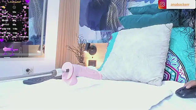 Snapshot of Anabacker01 chatting on 01/16/26, 07:51 Anabacker01 online show from 01/16/26, 07:51