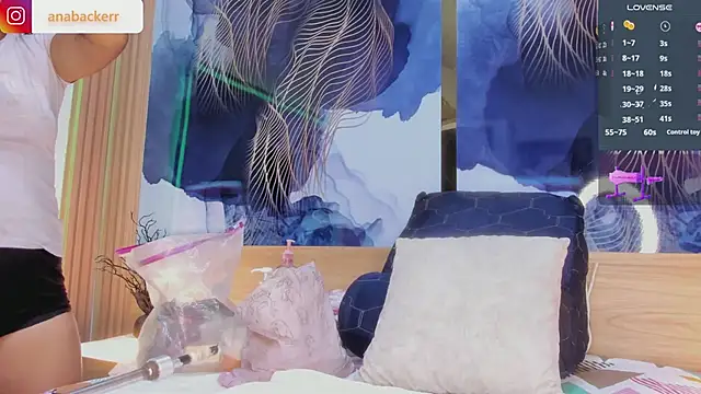 Snapshot of Anabacker01 chatting on 02/07/26, 07:28 Anabacker01 online show from 02/07/26, 07:28