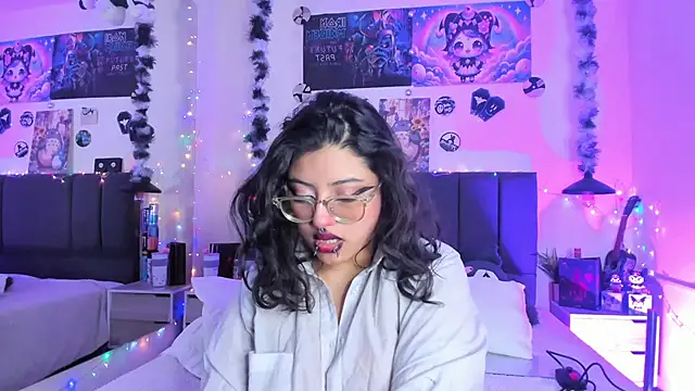 SabrinaV  online show from 02/14/26, 11:29