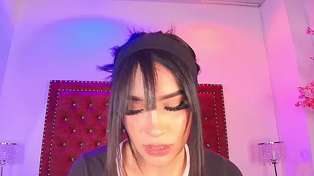 Kitty rouusse online show from 10/19/25, 03:07