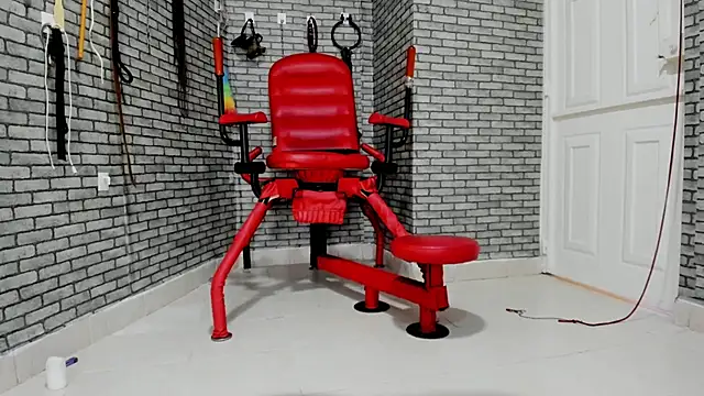 Snapshot of BDSM_MEDUZA chatting on 12/20/25, 04:14 BDSM MEDUZA online show from 12/20/25, 04:14