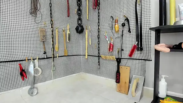 Snapshot of BDSM_MEDUZA chatting on 01/14/26, 11:31 BDSM MEDUZA online show from 01/14/26, 11:31