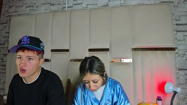 Snapshot of ANLLELOAndANGELA chatting on 02/24/26, 04:27 ANLLELOAndANGELA online show from 02/24/26, 04:27