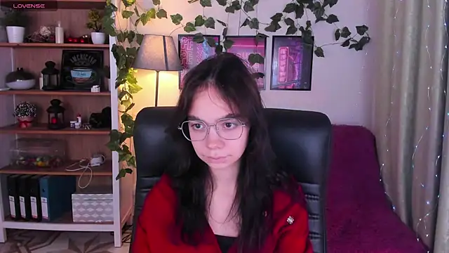 Elise Noir online show from 10/06/25, 04:04