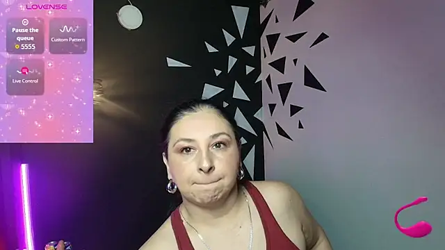 AgataThompson  online show from 10/09/25, 07:34