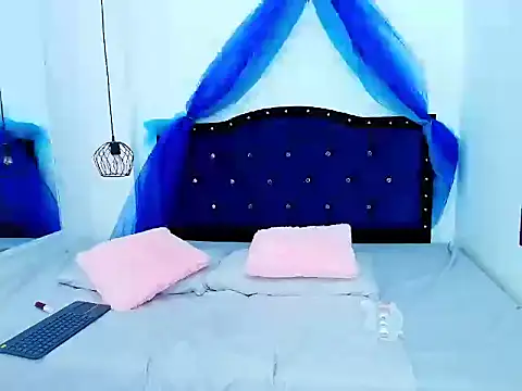 Selenegomezz online show from 11/14/25, 08:40