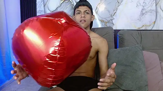 deivid bigcock1 online show from 10/02/25, 11:12