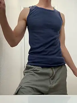 Snapshot of gymratforyouu chatting on 10/08/25, 11:35 gymratforyouu online show from 10/08/25, 11:35