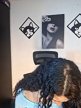 Lina 444 online show from 04/15/26, 12:39