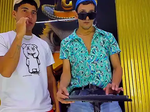 Noha Deluxe online show from 09/26/25, 02:32