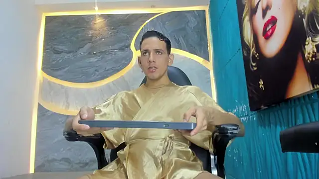 Noha Deluxe online show from 10/19/25, 02:50