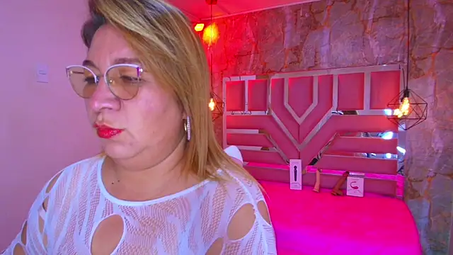 MaylinRosse  online show from 11/12/25, 06:52