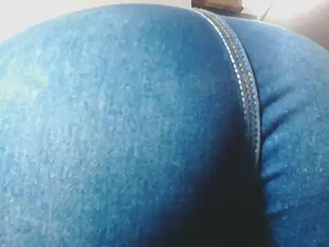 Snapshot of scarlett__jonnes chatting on 11/28/25, 12:46 scarlett jonnes online show from 11/28/25, 12:46