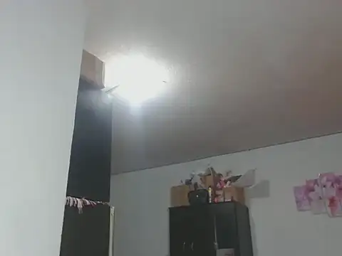 Snapshot of scarlett__jonnes chatting on 11/28/25, 11:29 scarlett jonnes online show from 11/28/25, 11:29