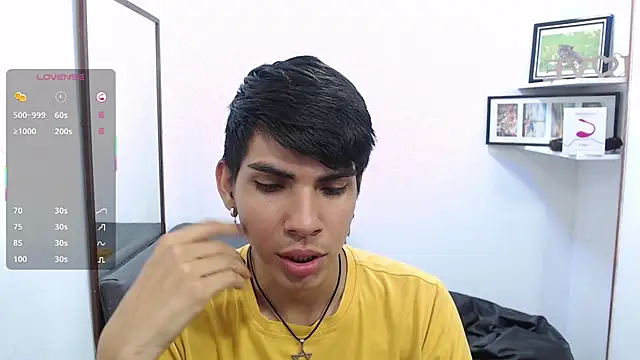 David 925  online show from 11/25/25, 03:39