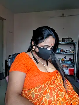 Snapshot of queendivya chatting on 07/05/26, 07:48 queendivya online show from 07/05/26, 07:48