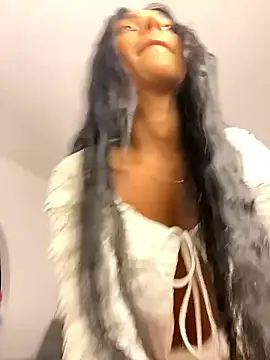 Snapshot of Savannahfisher chatting on 01/12/26, 11:10 Savannahfisher online show from 01/12/26, 11:10