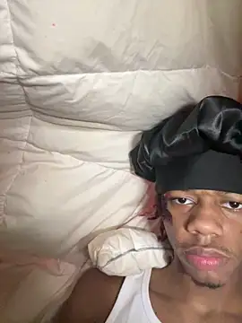 Snapshot of Zayinc chatting on 09/20/25, 05:30 Zayinc online show from 09/20/25, 05:30