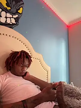 Snapshot of Zayinc chatting on 10/04/25, 12:47 Zayinc online show from 10/04/25, 12:47