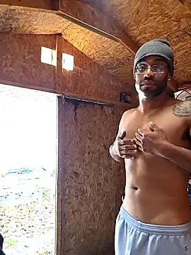 Snapshot of Justahungdad chatting on 09/26/25, 02:10 Justahungdad online show from 09/26/25, 02:10