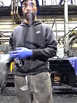 Snapshot of Justahungdad chatting on 10/14/25, 12:06 Justahungdad online show from 10/14/25, 12:06