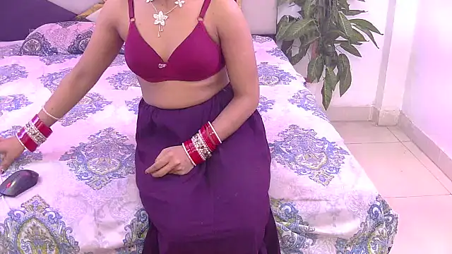 Lovelyy-couple online show from 02/22/26, 04:38