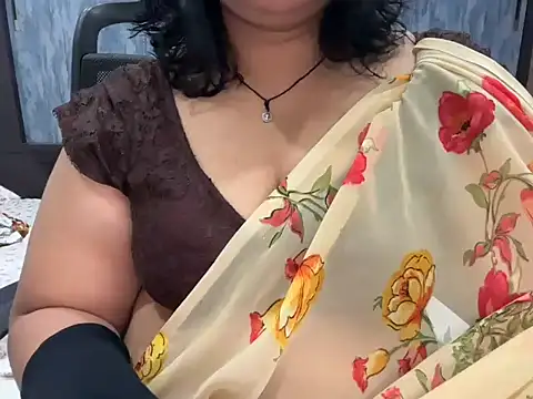 divya-jannu online show from 09/25/25, 04:21