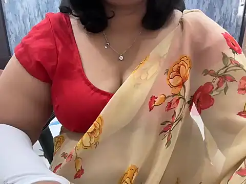 divya-jannu online show from 10/09/25, 03:26