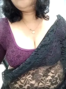 divya-jannu online show from 10/16/25, 05:47