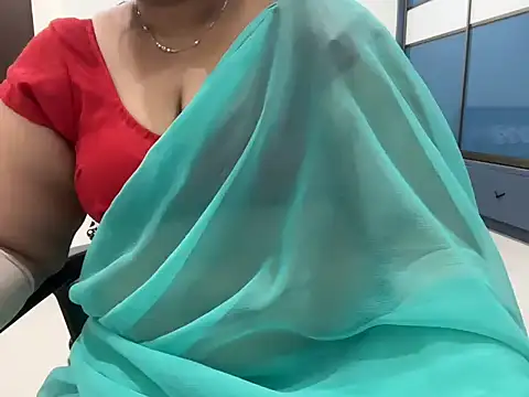 divya-jannu online show from 12/02/25, 04:35