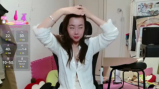 Snapshot of sallycui chatting on 11/01/25, 11:23 sallycui online show from 11/01/25, 11:23