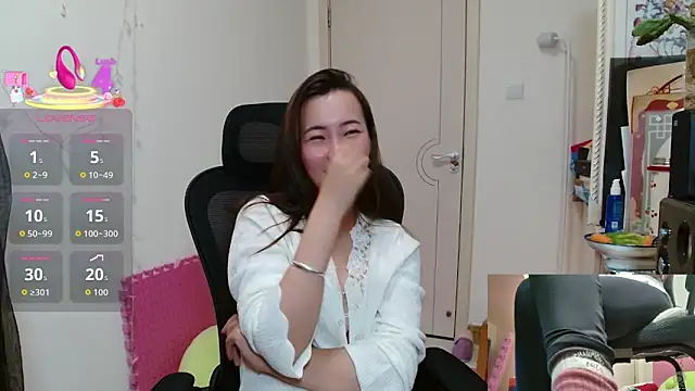 sallycui online show from 11/06/25, 12:39