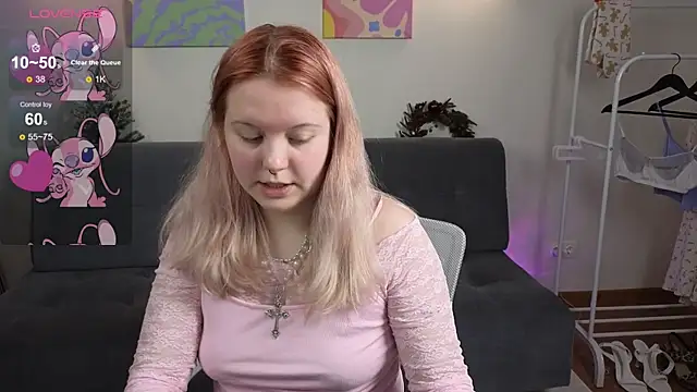 RoseThomas  online show from 12/21/25, 10:00