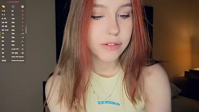 MaliaBourraine online show from 12/05/25, 07:06