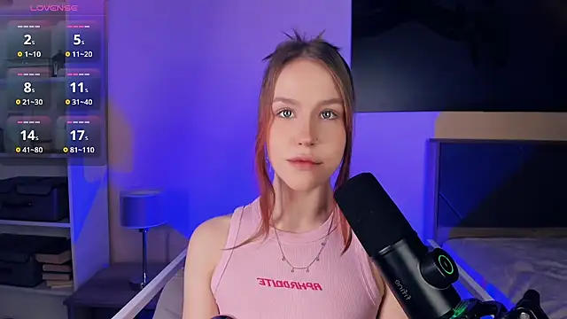 MaliaBourraine online show from 02/17/26, 07:27