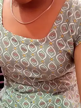 pari rani7 online show from 02/08/26, 03:54