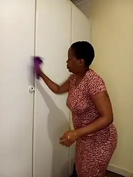 BubblyBeautiful online show from 12/03/25, 07:27