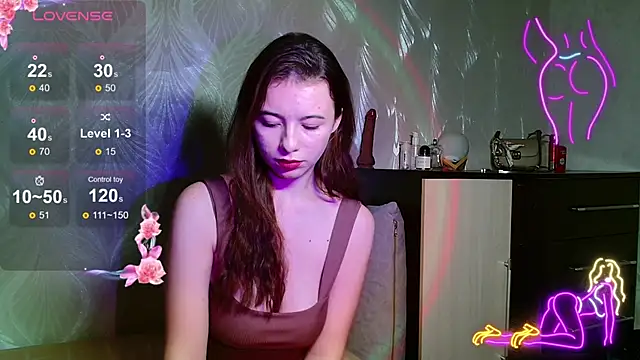 Snapshot of ViolettaMoll chatting on 11/17/25, 07:08 ViolettaMoll online show from 11/17/25, 07:08