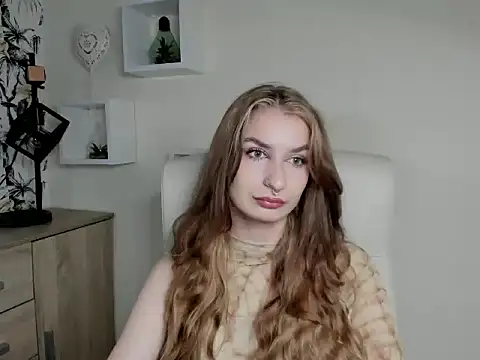 NinaBlond1 online show from 10/01/25, 05:46