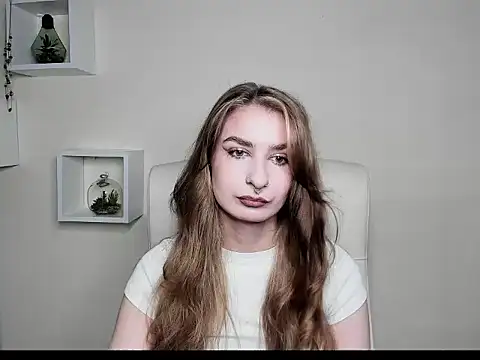 NinaBlond1 online show from 10/22/25, 05:41