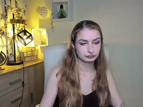 NinaBlond1 online show from 11/12/25, 06:36