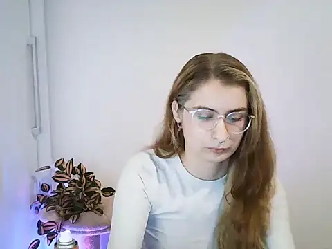 NinaBlond1 online show from 01/09/26, 07:22