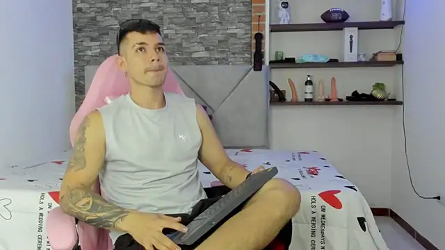 BooyHott  online show from 01/11/26, 07:08