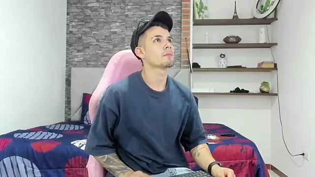 BooyHott  online show from 02/19/26, 07:43