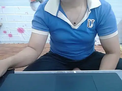 Hannie 26 online show from 11/06/25, 01:01