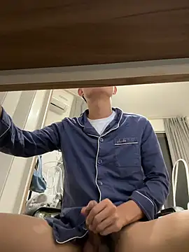 leeyoung  online show from 11/16/25, 04:12