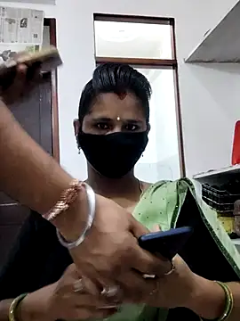 Snapshot of mansi_rawat05 chatting on 09/30/25, 11:15 mansi rawat05 online show from 09/30/25, 11:15